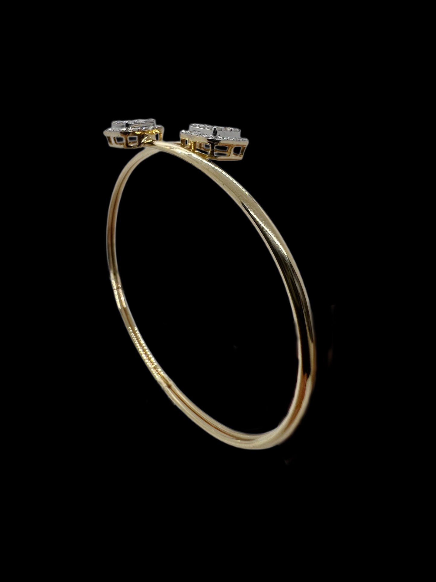 Flexibile Diamond Cluster Bangle