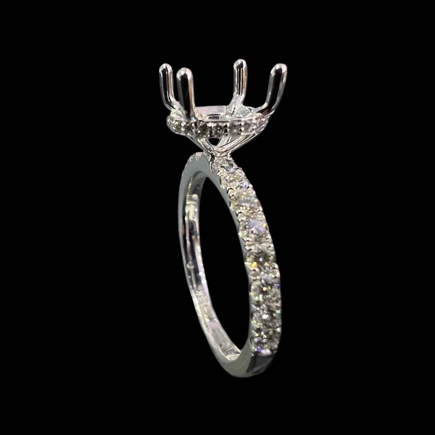 Round Under Halo Diamond Setting